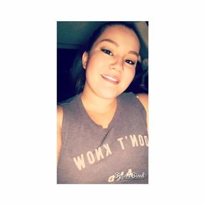 Meet your Posher, Amalia